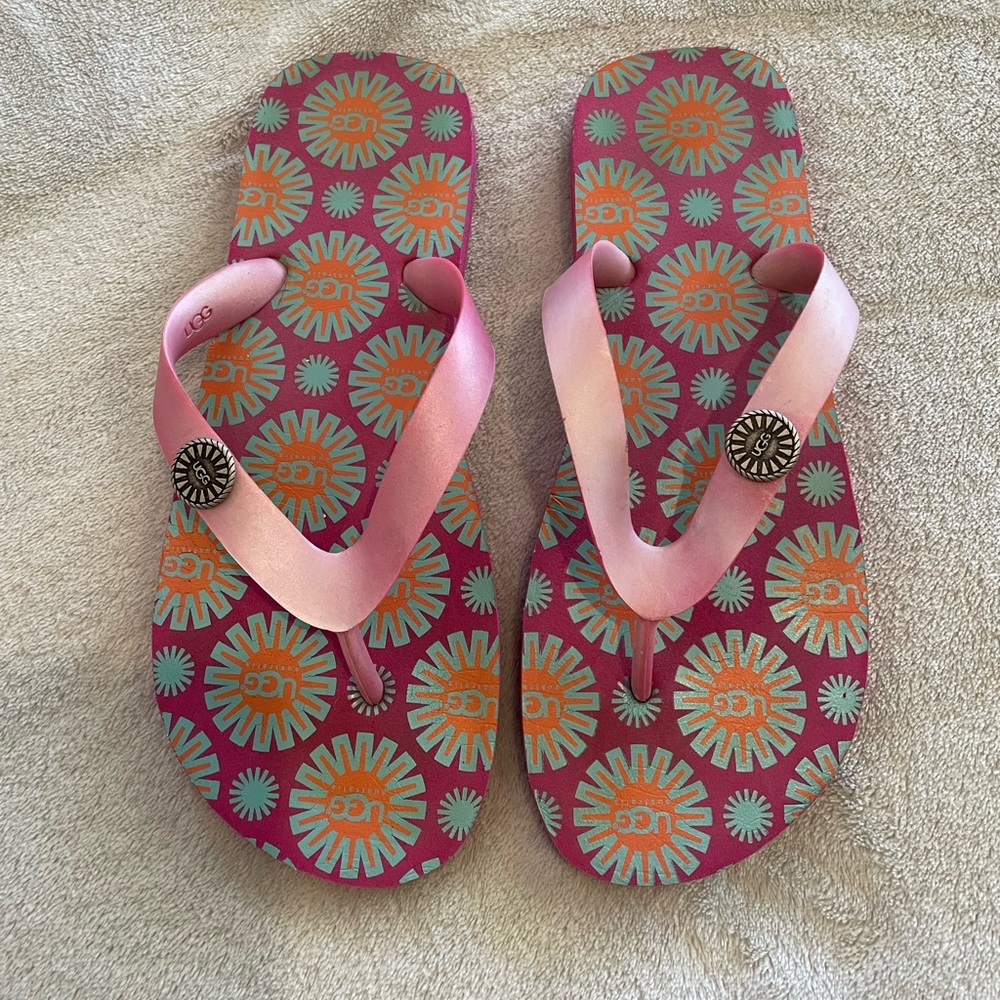 Pink UGG Flare Thong Sandals Size 6